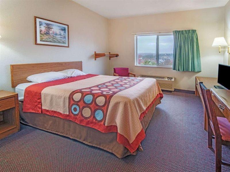 Super 8 By Wyndham Richfield Cleveland Hotel Exterior photo