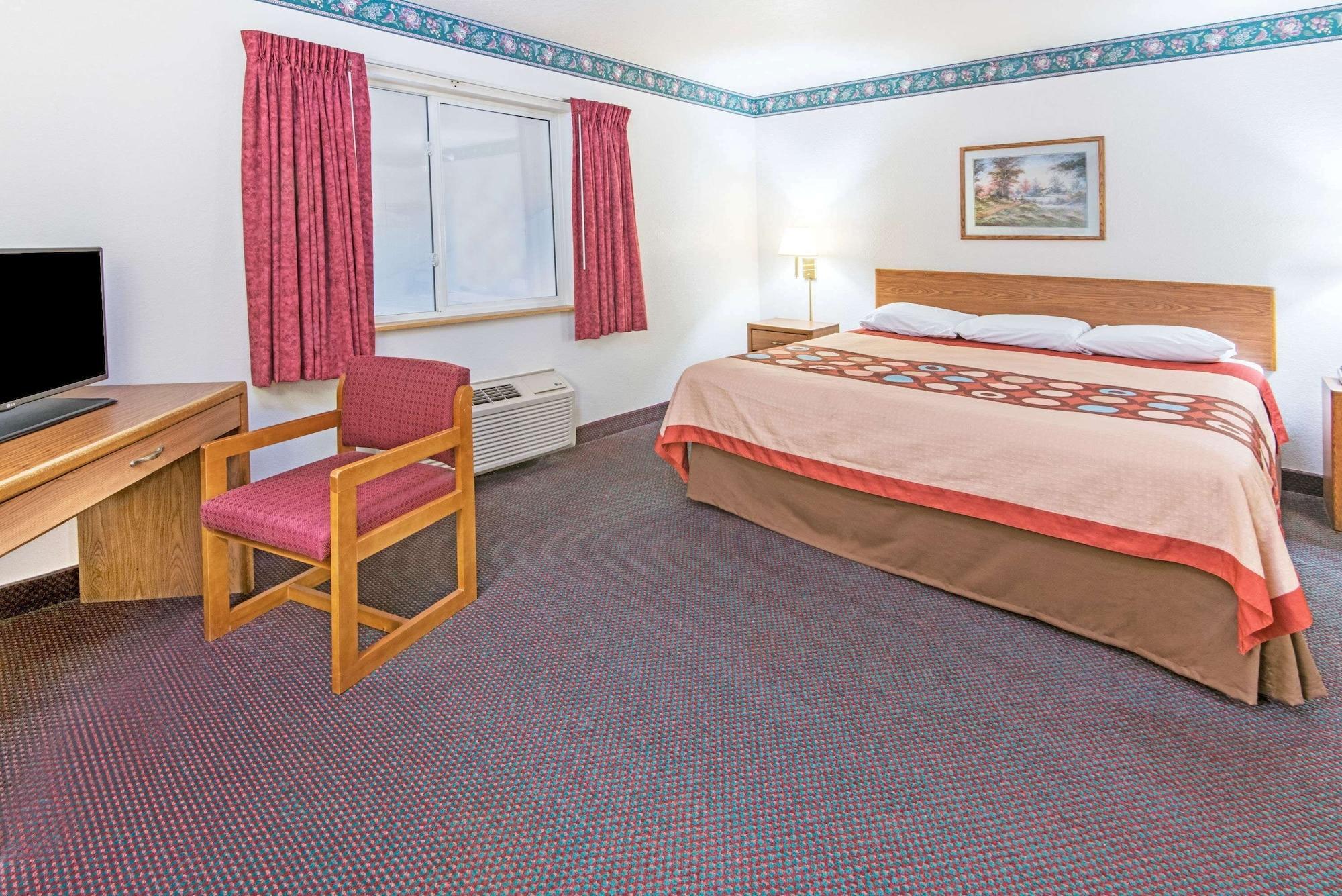 Super 8 By Wyndham Richfield Cleveland Hotel Exterior photo